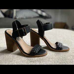 Black Steve Madden chunky heel